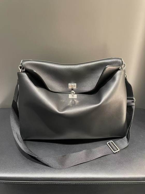 Image 6 of Balenciaga Men's Rodeo Messenger Bag Medium in Black